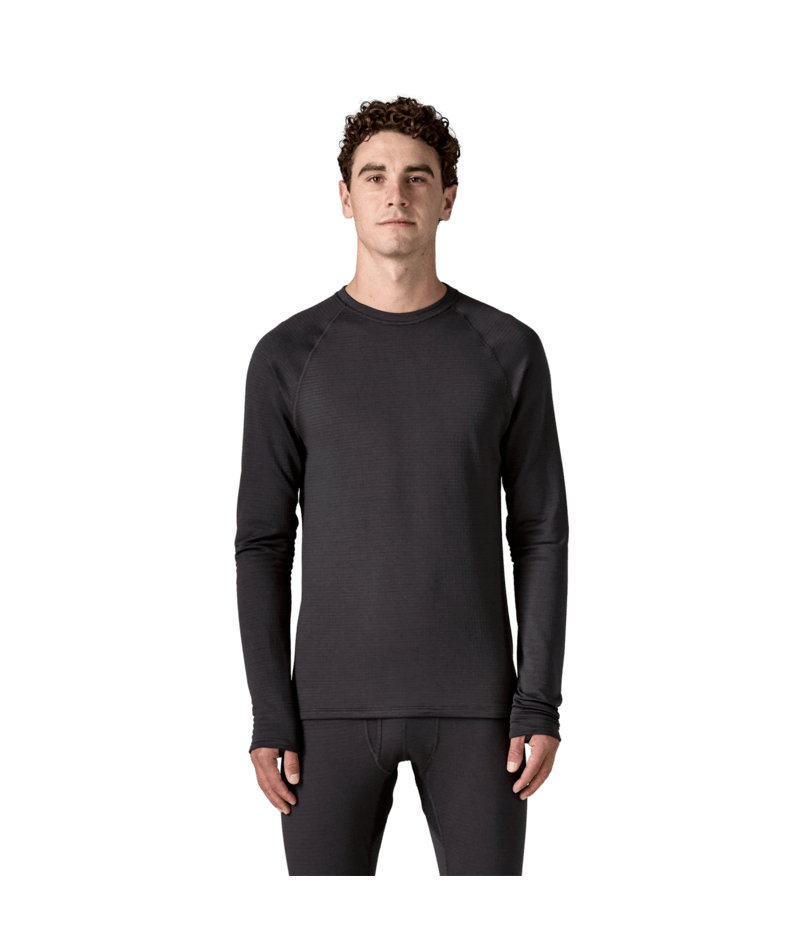 Men's Capilene Thermal Weight Crew in Black | Photo 2 | Patagonia