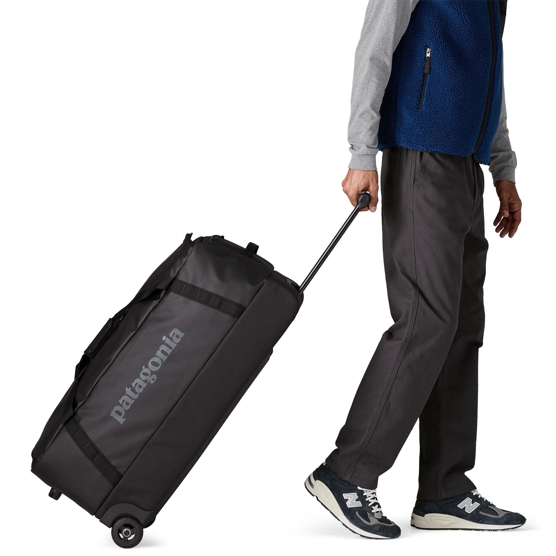 Black Hole Wheeled Duffel 100L in Black w/ Black | Patagonia Bend