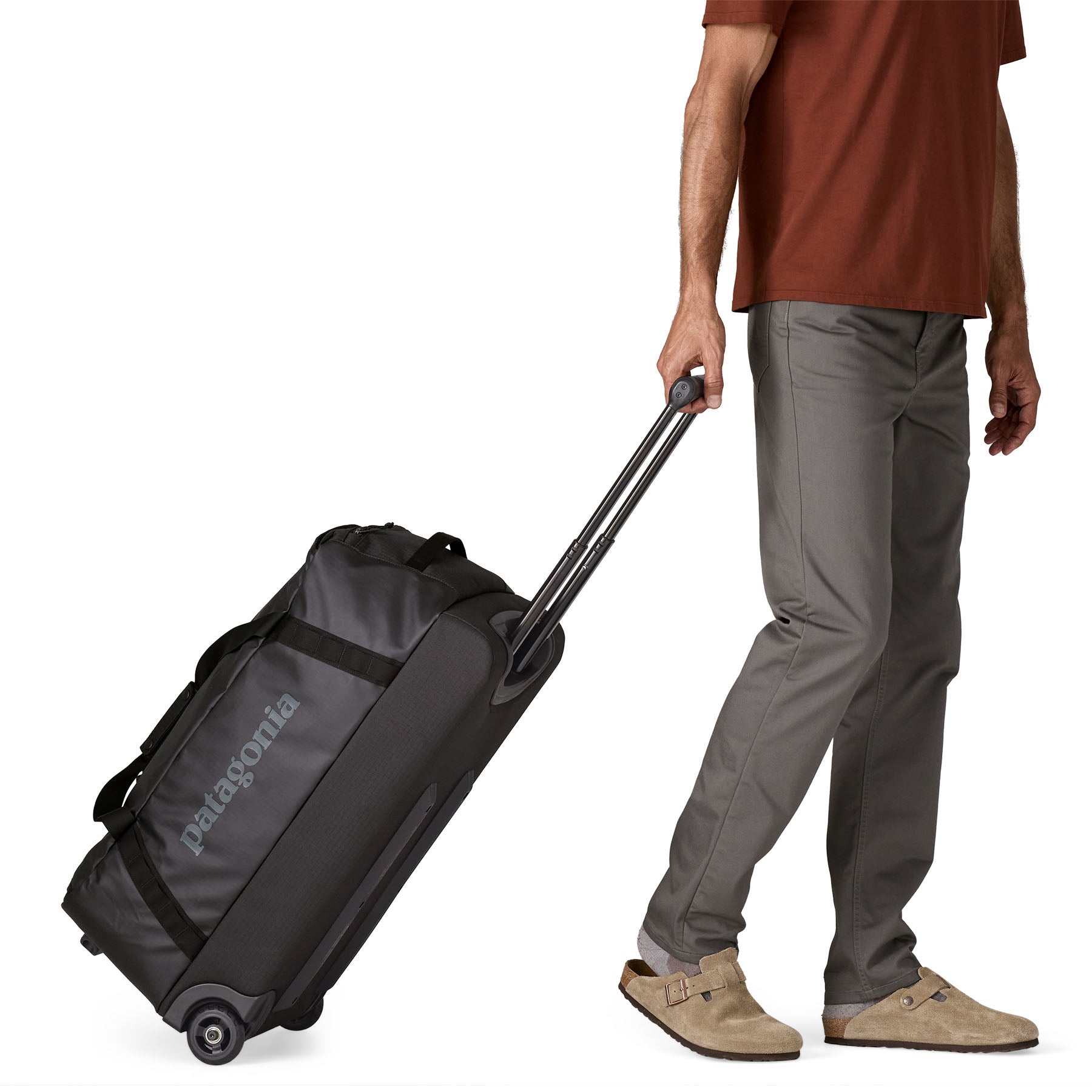 Black Hole Wheeled Duffel 70L in Black w/ Black | Patagonia Bend