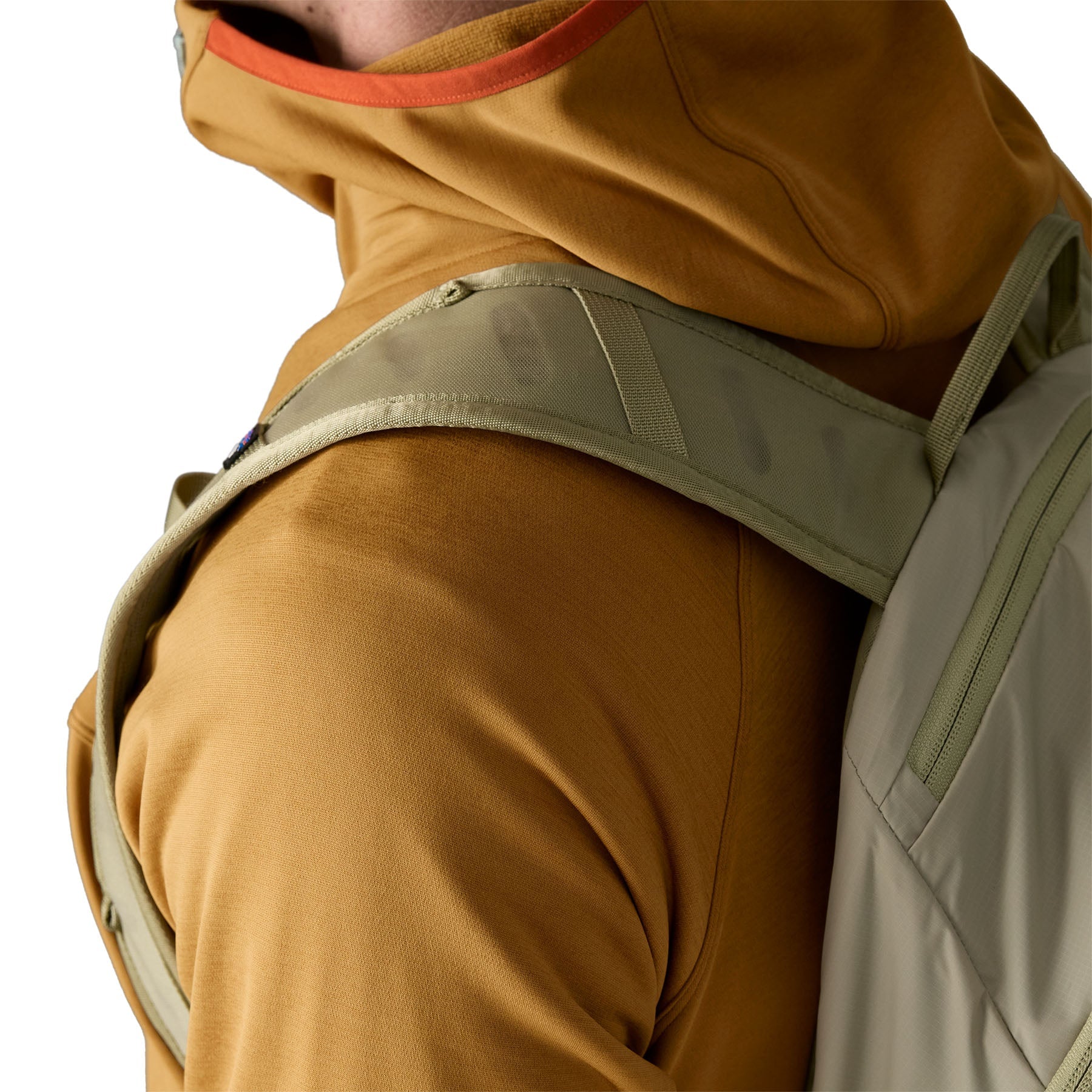 Men's R1® Ultralight Hoody in Bobcat Brown | Patagonia Bend