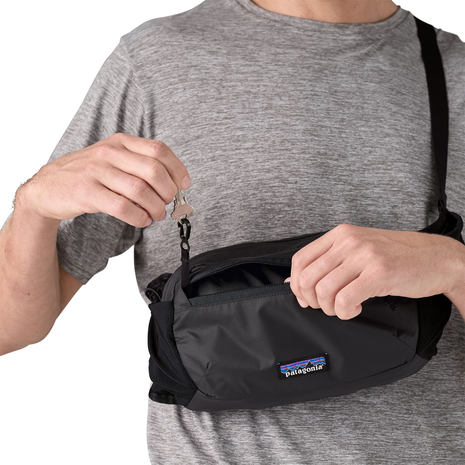 Terravia Hip Pack in Black | Patagonia Bend