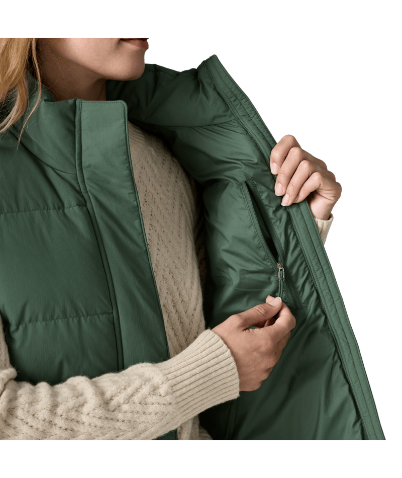 Women's Sisar Down Vest in Canopy Green | Photo 2 | Patagonia