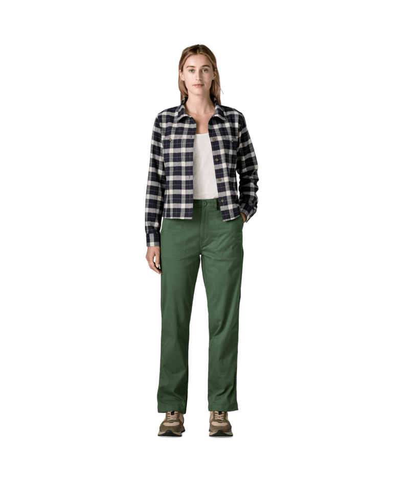 Women's Utility Pants in Canopy Green, Alternate View 3 | Patagonia