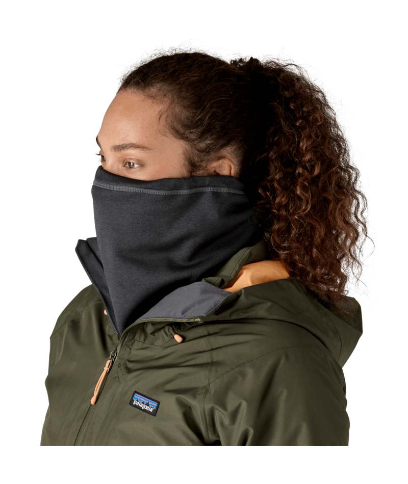 R1 Daily Neck Gaiter in Black | Photo 3 | Patagonia