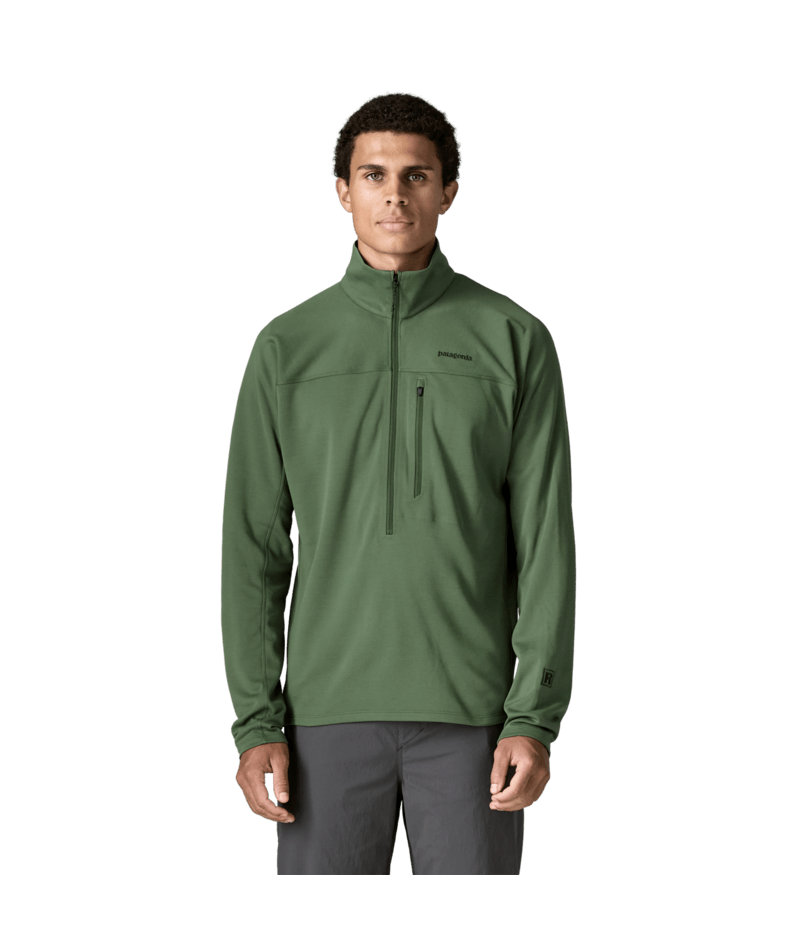 Men's R1 Ultralight 1/2 Zip in Canopy Green | Photo 2 | Patagonia