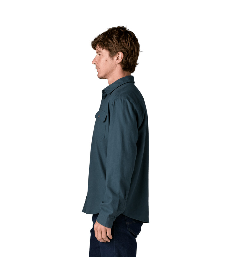 Men's Long Sleeve Lightweight Fjord Flannel Shirt in Summit Blue, Alternate View 3 | Patagonia