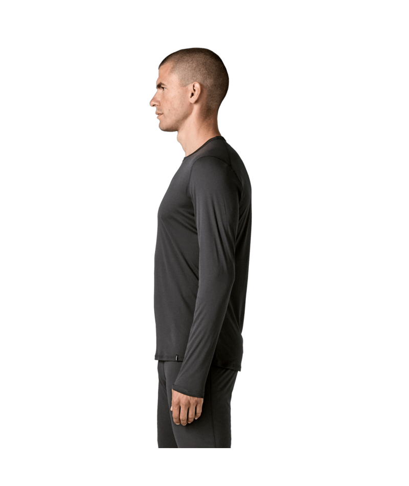 Men's Capilene Lightweight Crew in Black | Photo 5 | Patagonia