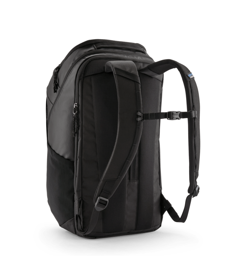 Black Hole Pack 32L in BLACK W/BLACK | Photo 4 | Patagonia