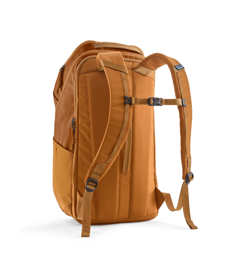 Black Hole Pack 32L in Cinnamon Brown | Photo 3 | Patagonia