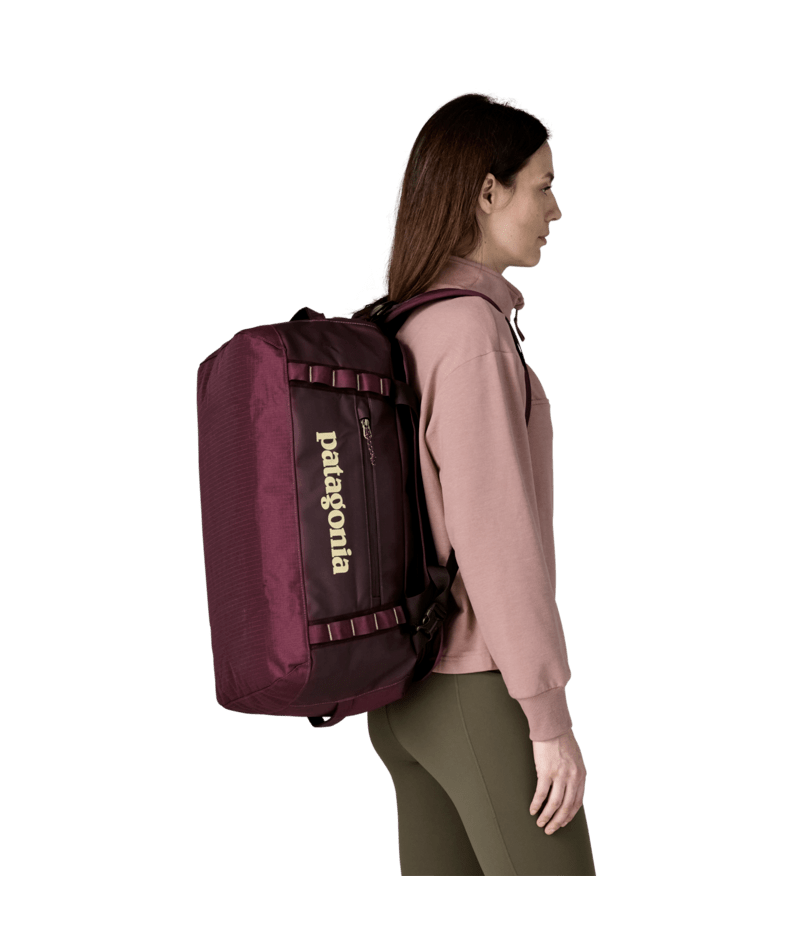 Black Hole Duffel 40L in Berry Fig | Photo 2 | Patagonia