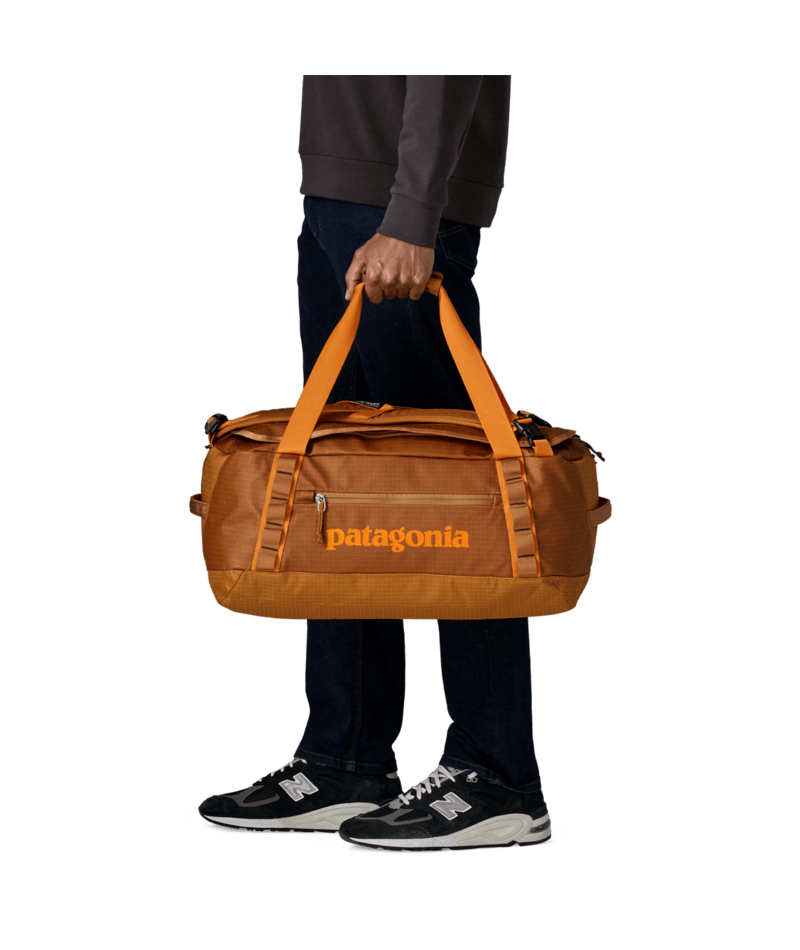 Black Hole Duffel 40L in Cinnamon Brown | Photo 3 | Patagonia