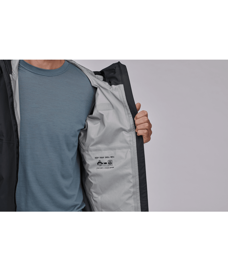 Men's Torrentshell 3L Rain Jacket in Black | Photo 17 | Patagonia
