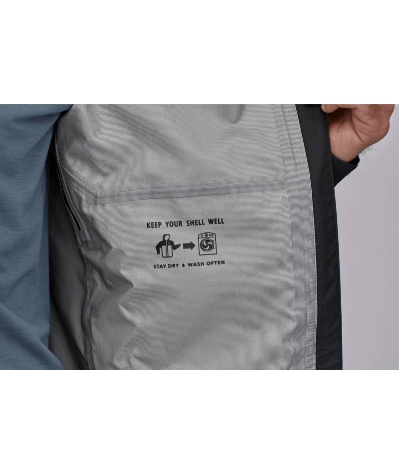 Men's Torrentshell 3L Rain Jacket in Black | Photo 18 | Patagonia