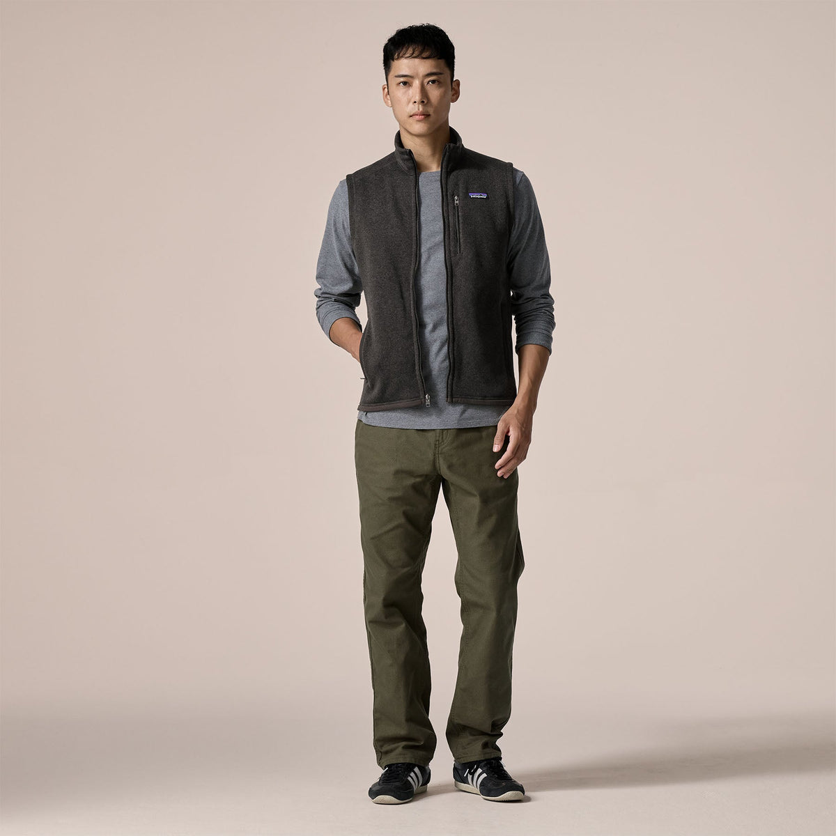 Men's Better Sweater Vest in Black | Photo 4 | Patagonia