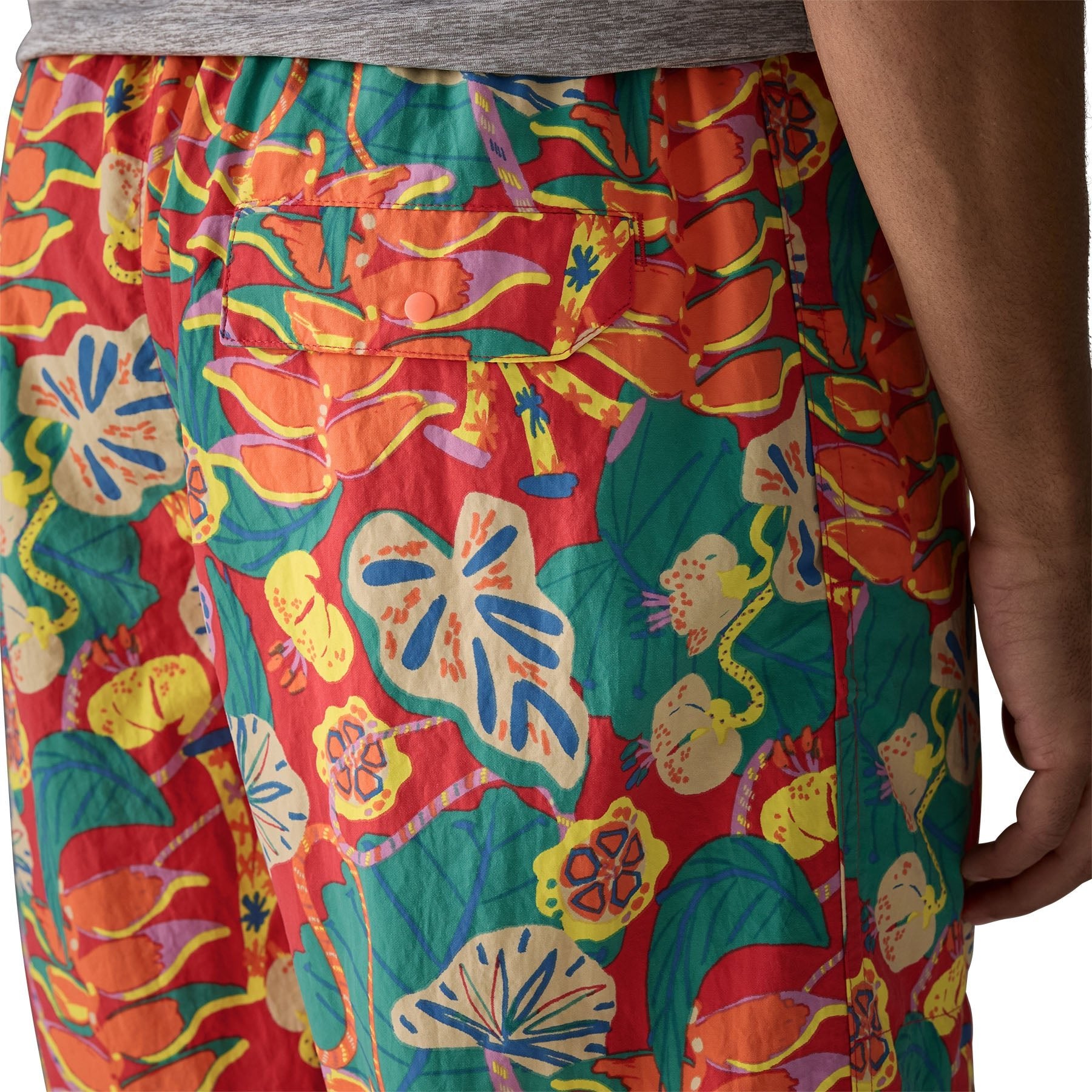 Men's Baggies™ Longs - 7 in. in Tropiclimb: Hot Ember | Patagonia Bend