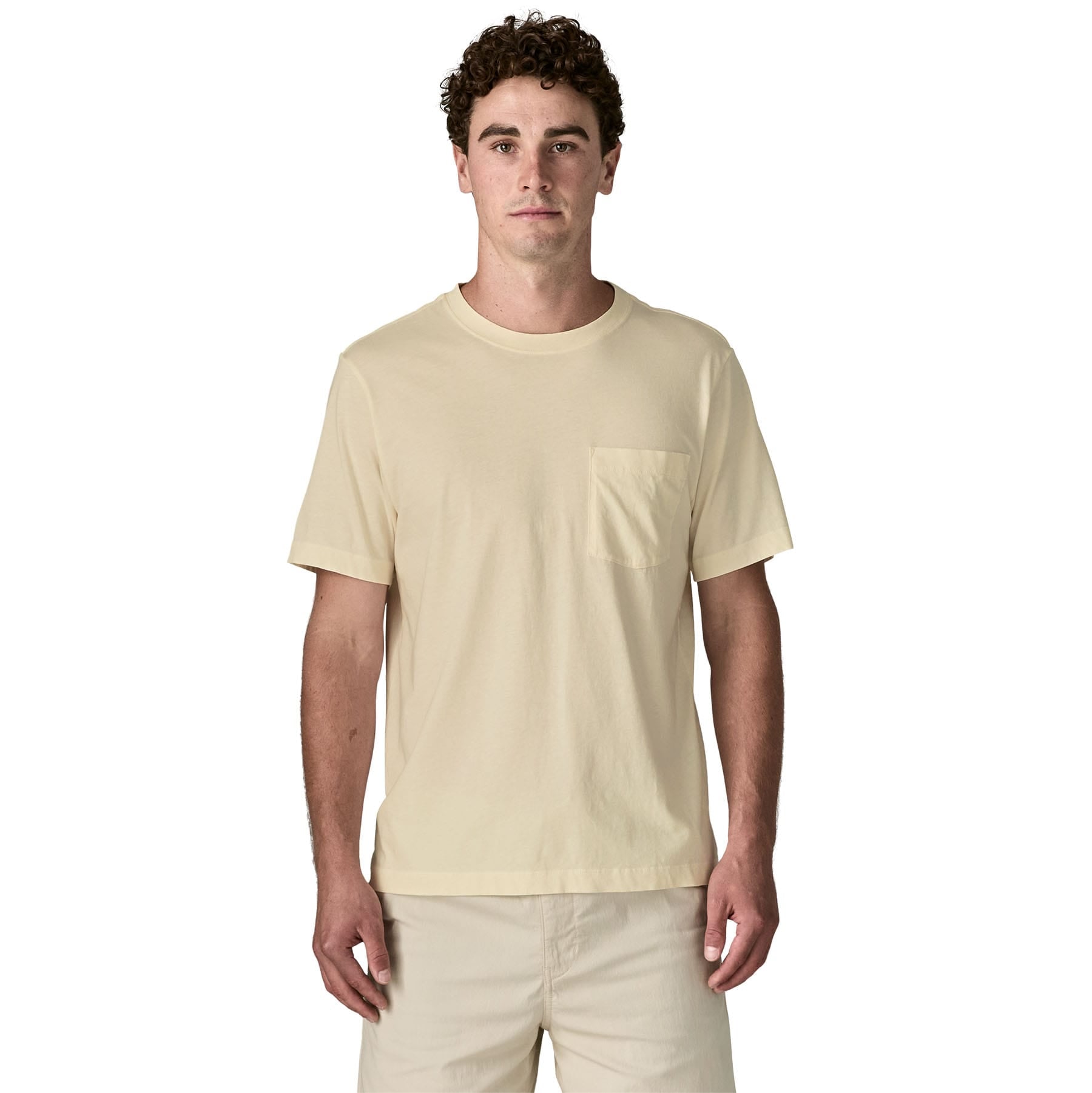 Men's Daily Pocket Tee in Gumtree Green | Patagonia Bend