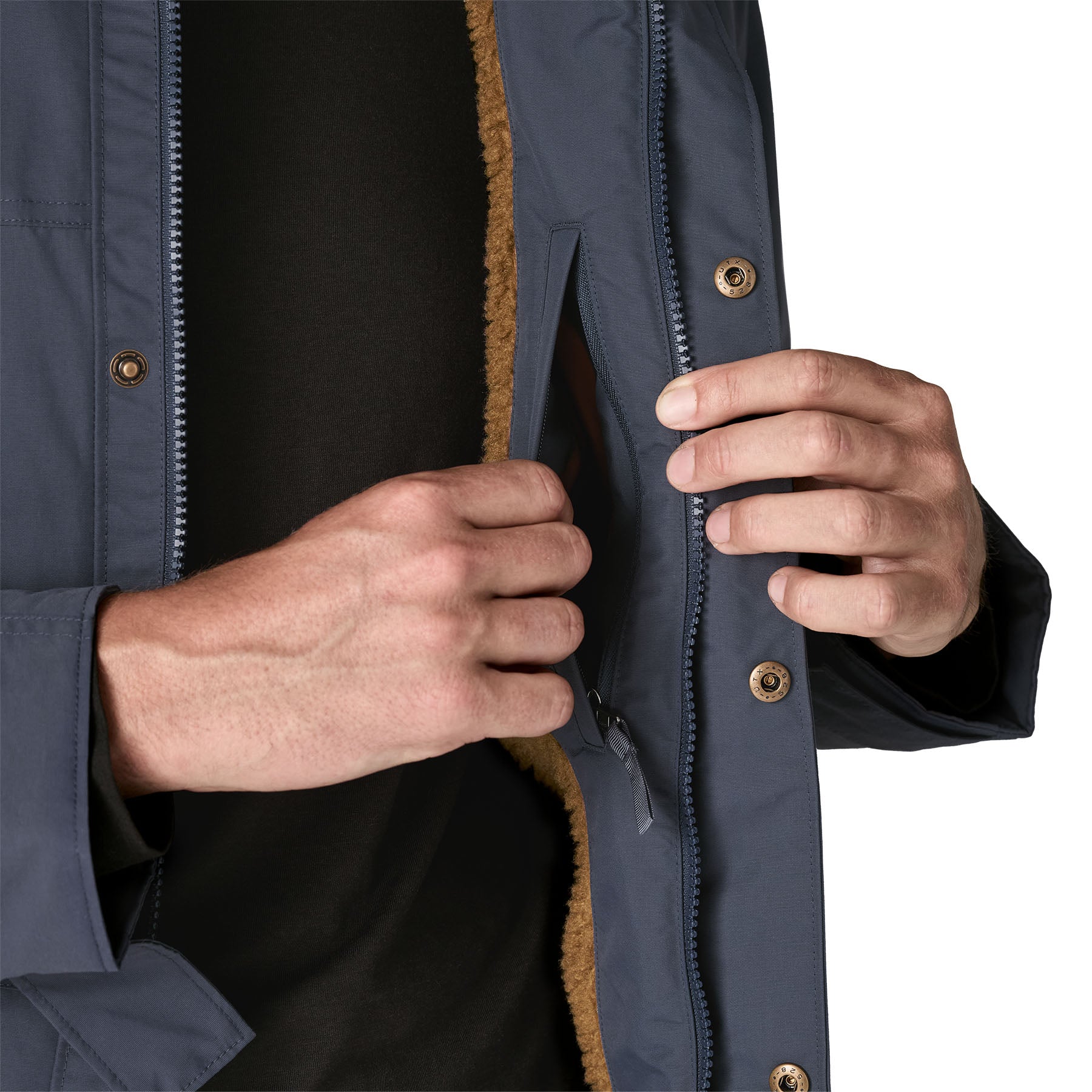 Men's Isthmus Parka in Smolder Blue | Patagonia Bend