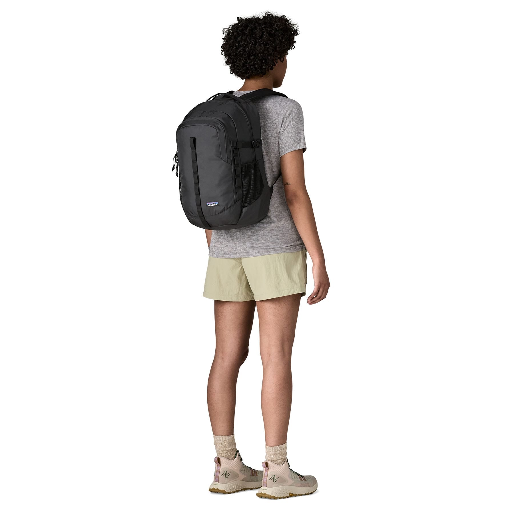 Refugio Day Pack 26L in Black | Patagonia Bend