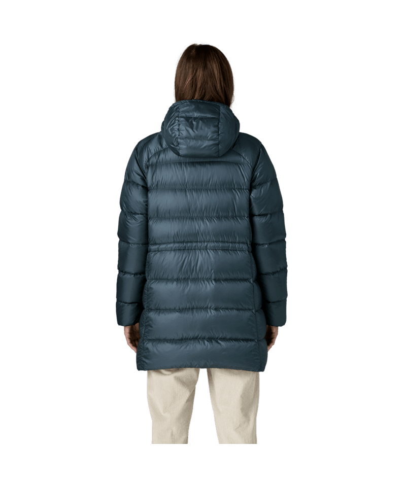 Women's Fitz Roy Down Parka in Summit Blue | Photo 14 | Patagonia Bend