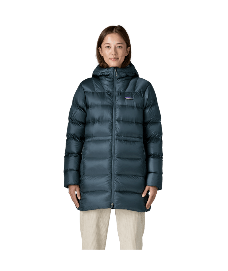 Women's Fitz Roy Down Parka in Summit Blue | Photo 13 | Patagonia Bend