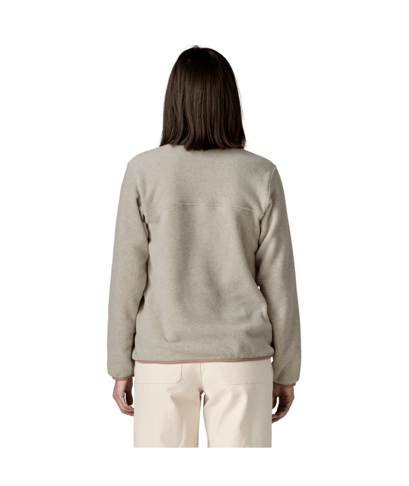 Women's Lightweight Synchilla Snap-T Pullover in Oatmeal Heather w/Moonrise Taupe | Photo 3 | Patagonia Bend