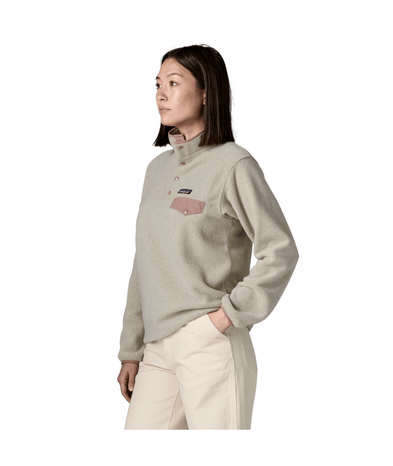 Women's Lightweight Synchilla Snap-T Pullover in Oatmeal Heather w/Moonrise Taupe | Photo 4 | Patagonia Bend