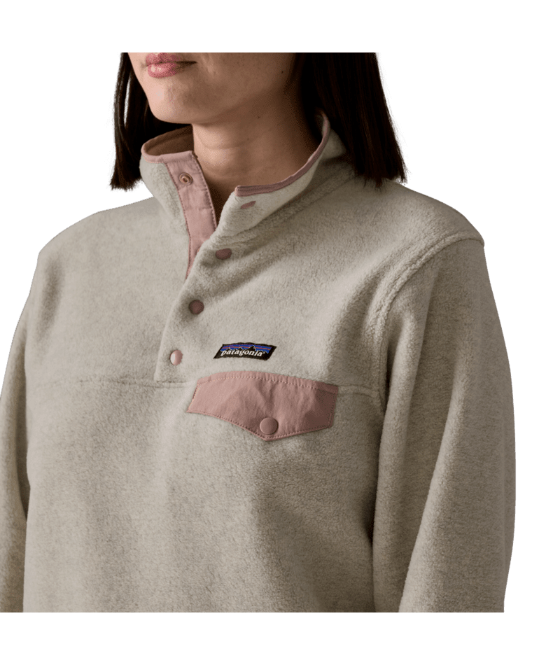 Women's Lightweight Synchilla Snap-T Pullover in Oatmeal Heather w/Moonrise Taupe | Photo 7 | Patagonia Bend