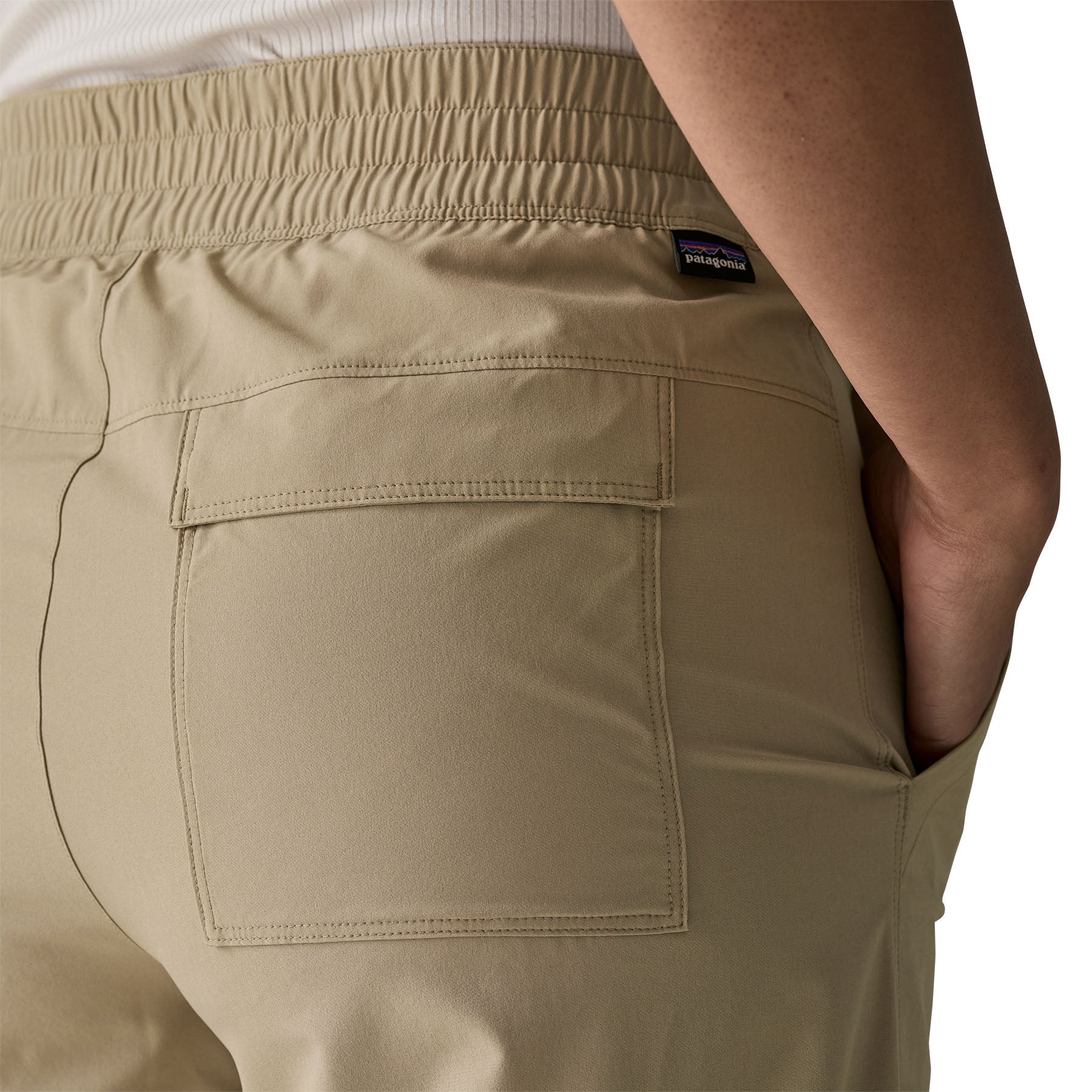 Women's Roamwith Pants in Seabird Grey | Patagonia Bend